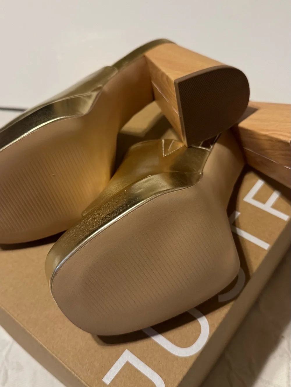 NIB JustFab Metallic Gold Open-Toe Platform Mule